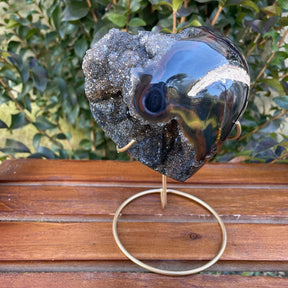 AGATE HEART SHAPED STONE WITH GEODE ON METAL STAND - ALURA STONE