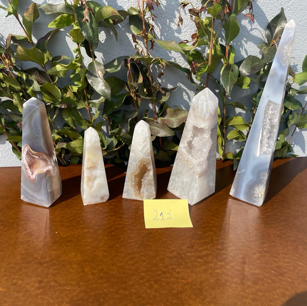 [LOT 212]AGATE OBELISK STONE - ALURA STONE