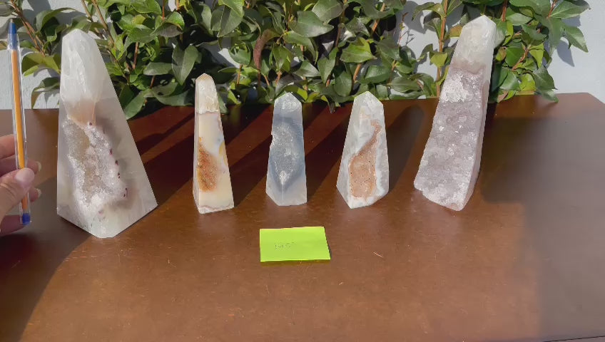 [LOT 195] AGATE OBELISK STONE - ALURA STONE